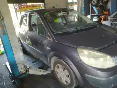 Scrapping Vehicle renault scénic ii (jm0/1_) 1.6 (jm0c, jm0j, jm1b) of the year 2004 powered k4m782