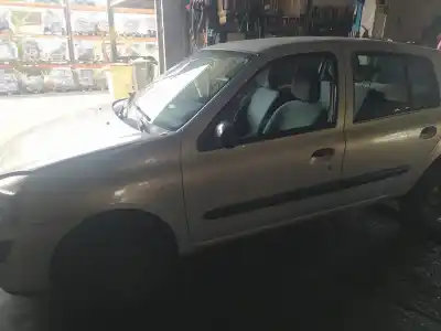 Здавання транспортного засобу renault clio ii fase ii (b/cb0) k9k702 року 2004 потужний k9k702