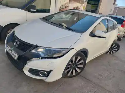 Veicolo di demolizione honda civic tourer (fk) n16a1 dell'anno 2017 alimentato n16a1