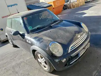 Scrapping Vehicle bmw mini (r50,r53) w10b16a of the year 2005 powered w10b16a