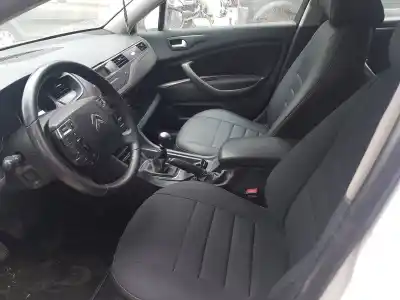 Здавання транспортного засобу citroen c5 station wagon exclusive року 2013 потужний rh01