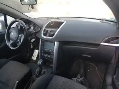 Veículo de Sucata peugeot 207 cc básico do ano 2008 alimentado 5fw