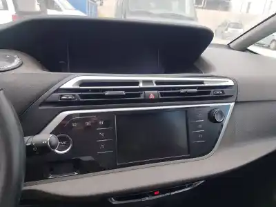 Veículo de Sucata citroen c4 grand picasso feel do ano 2018 alimentado ah01