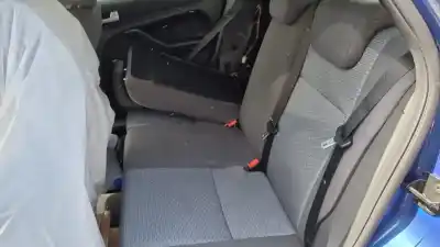 Veículo de Sucata ford focus berlina (cap) ambiente (d) do ano 2006 alimentado hhda