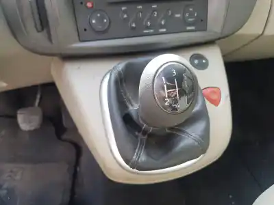 Veículo de Sucata renault scenic ii grand exception do ano 2007 alimentado k4j d7