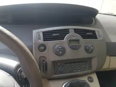 Veículo de Sucata renault scenic ii grand exception do ano 2007 alimentado k4j d7