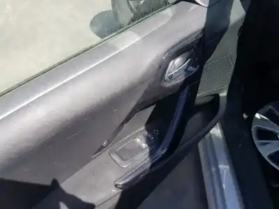 Veículo de Sucata peugeot 208 style do ano 2018 alimentado hm05