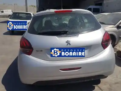 Veículo de Sucata peugeot 208 style do ano 2018 alimentado hm05