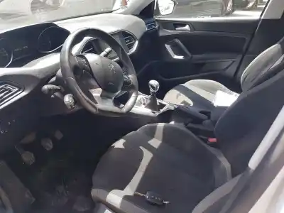 Veículo de Sucata peugeot 308 active do ano 2015 alimentado bh01