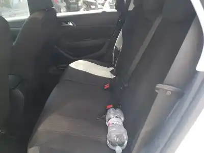 Veículo de Sucata peugeot 308 active do ano 2015 alimentado bh01