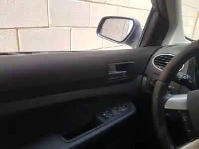 Veículo de Sucata ford focus berlina (cap) ghia do ano 2005 alimentado aoda