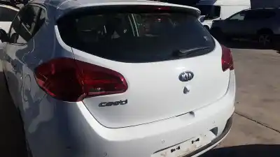 Veículo de Sucata kia cee´d attract do ano 2014 alimentado g4fa