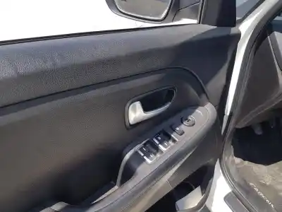 Scrapping Vehicle kia carens ( ) concept of the year 2016 powered d4fd