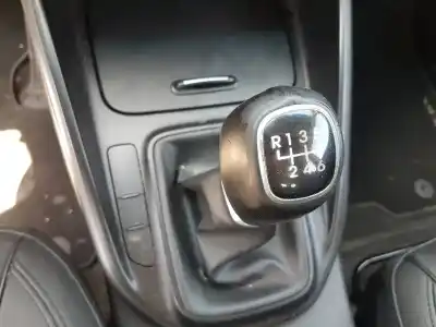 Scrapping Vehicle kia carens ( ) concept of the year 2016 powered d4fd