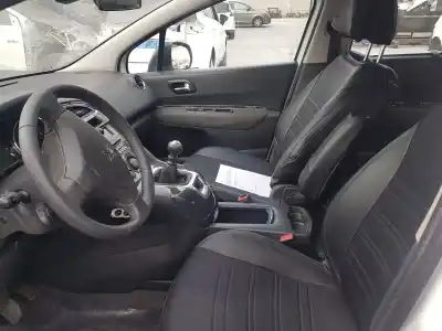 Vehicul casat peugeot 5008 allure al anului 2012 alimentat rh02