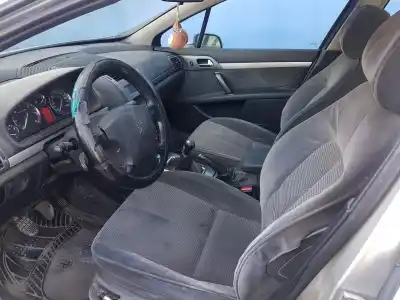 Vehicul casat peugeot 407 st confort al anului 2006 alimentat 9hz