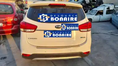 Véhicule à la ferraille kia carens ( ) basic de l'année 2018 alimenté d4fd