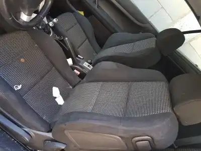 Здавання транспортного засобу peugeot 307 cc (s1) 2.0 року 2004 потужний rfn