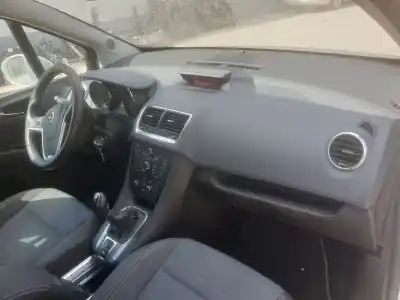 Sloopvoertuig opel meriva b cosmo van het jaar 2016 aangedreven a17dts