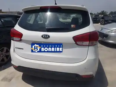 Véhicule à la ferraille kia carens ( ) attract de l'année 2013 alimenté g4fd