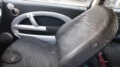 Vehicul casat bmw mini (r50,r53) one al anului 2003 alimentat w10b16a