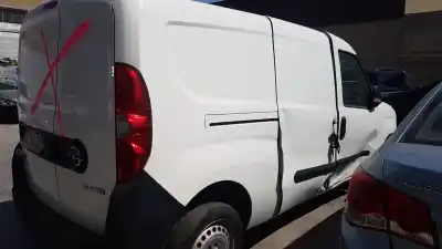 Veicolo di demolizione opel combo d expression l2h1 dell'anno 2011 alimentato a16fdh