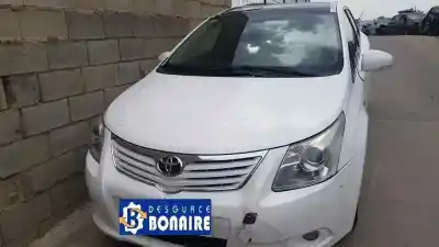 Veículo de Sucata TOYOTA AVENSIS (T27) Executive do ano 2010 alimentado 2AD