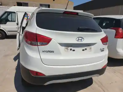 Véhicule à la ferraille hyundai ix35 classic 2wd de l'année 2010 alimenté d4ha