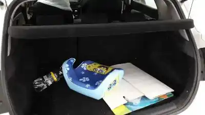 Sloopvoertuig kia cee´d fifa world cup edition van het jaar 2014 aangedreven g4fa