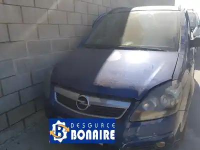 Verschrottungsfahrzeug OPEL ZAFIRA B Cosmo des Jahres 2005 angetrieben Z19DT