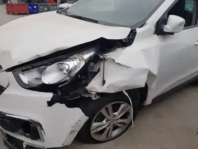 Véhicule à la ferraille hyundai ix35 style 2wd de l'année 2013 alimenté d4fd