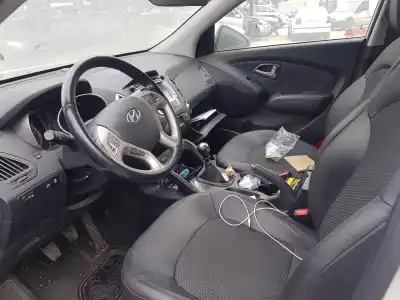 Véhicule à la ferraille hyundai ix35 style 2wd de l'année 2013 alimenté d4fd