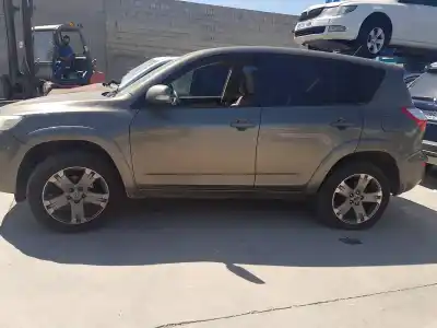 Veicolo di demolizione toyota rav 4 (a3) executive dell'anno 2009 alimentato 2adftv