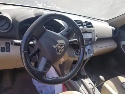 Veicolo di demolizione toyota rav 4 (a3) executive dell'anno 2009 alimentato 2adftv