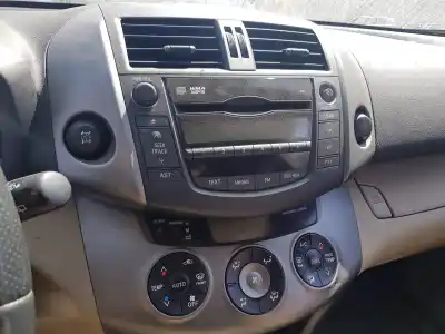 Veicolo di demolizione toyota rav 4 (a3) executive dell'anno 2009 alimentato 2adftv