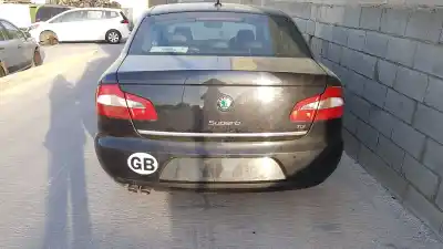 Scrapping Vehicle skoda superb combi (3t5) ambition of the year 2011 powered cfg
