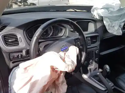 Veicolo di demolizione volvo v40 basis dell'anno 2019 alimentato d4162t