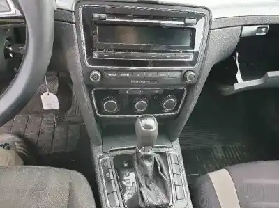 Здавання транспортного засобу skoda superb combi (3t5) ambition року 2009 потужний cff