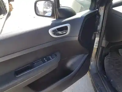 Veículo de Sucata peugeot 307 berlina (s2) xs do ano 2008 alimentado 9hz