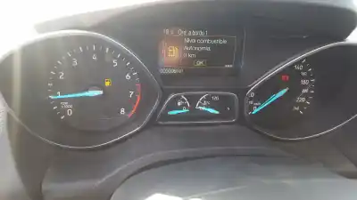Здавання транспортного засобу ford kuga (cbs) titanium року 2015 потужний m8mc
