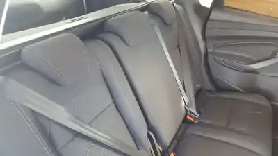 Здавання транспортного засобу ford kuga (cbs) titanium року 2015 потужний m8mc