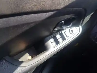 Veículo de Sucata kia carens ( ) drive do ano 2016 alimentado d4fd