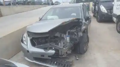 Veículo de Sucata TOYOTA AVENSIS (T27) Advance do ano 2009 alimentado 1AD