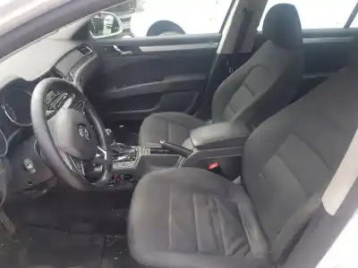 Здавання транспортного засобу skoda superb combi (3t5) ambition року 2014 потужний cff