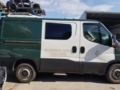 Здавання транспортного засобу iveco daily caja cerrada furgón 3.5 t року 2016 потужний f1afl411b