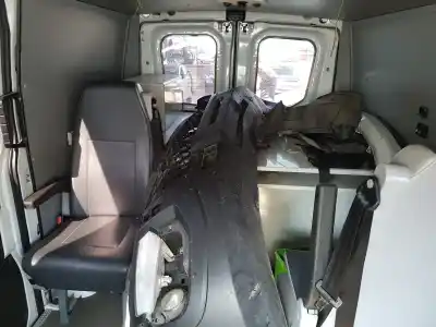 Здавання транспортного засобу iveco daily caja cerrada furgón 3.5 t року 2016 потужний f1afl411b