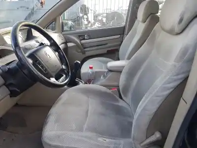 Здавання транспортного засобу ssangyong rodius xdi року 2005 потужний d27dt