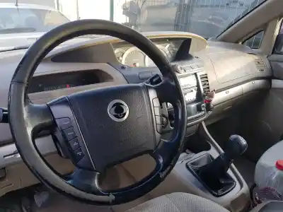 Здавання транспортного засобу ssangyong rodius xdi року 2005 потужний d27dt