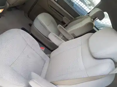 Здавання транспортного засобу ssangyong rodius xdi року 2005 потужний d27dt