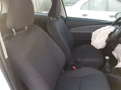 Veículo de Sucata toyota yaris active do ano 2014 alimentado 1nd